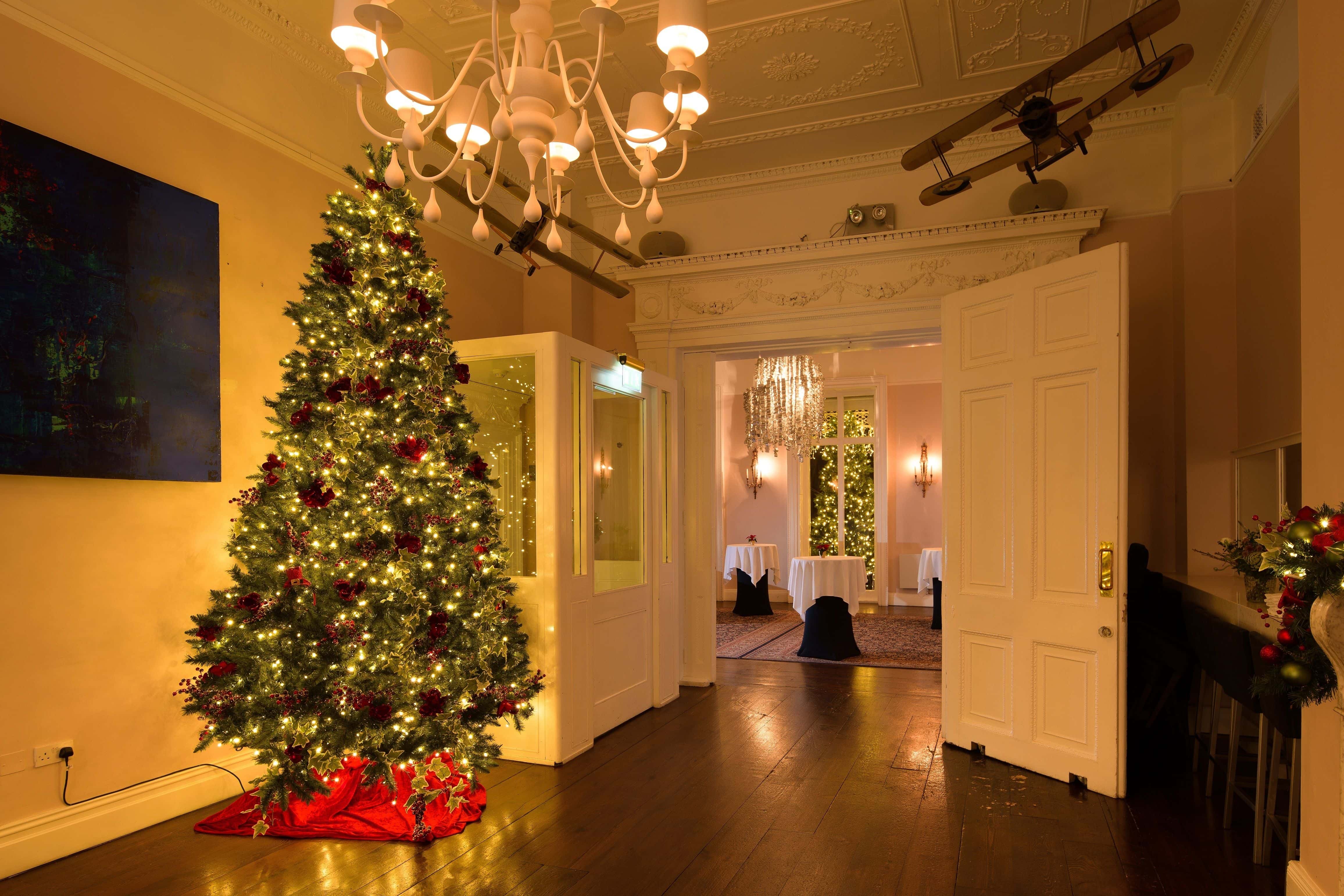 Private Dining Room & Aviator Bar 5