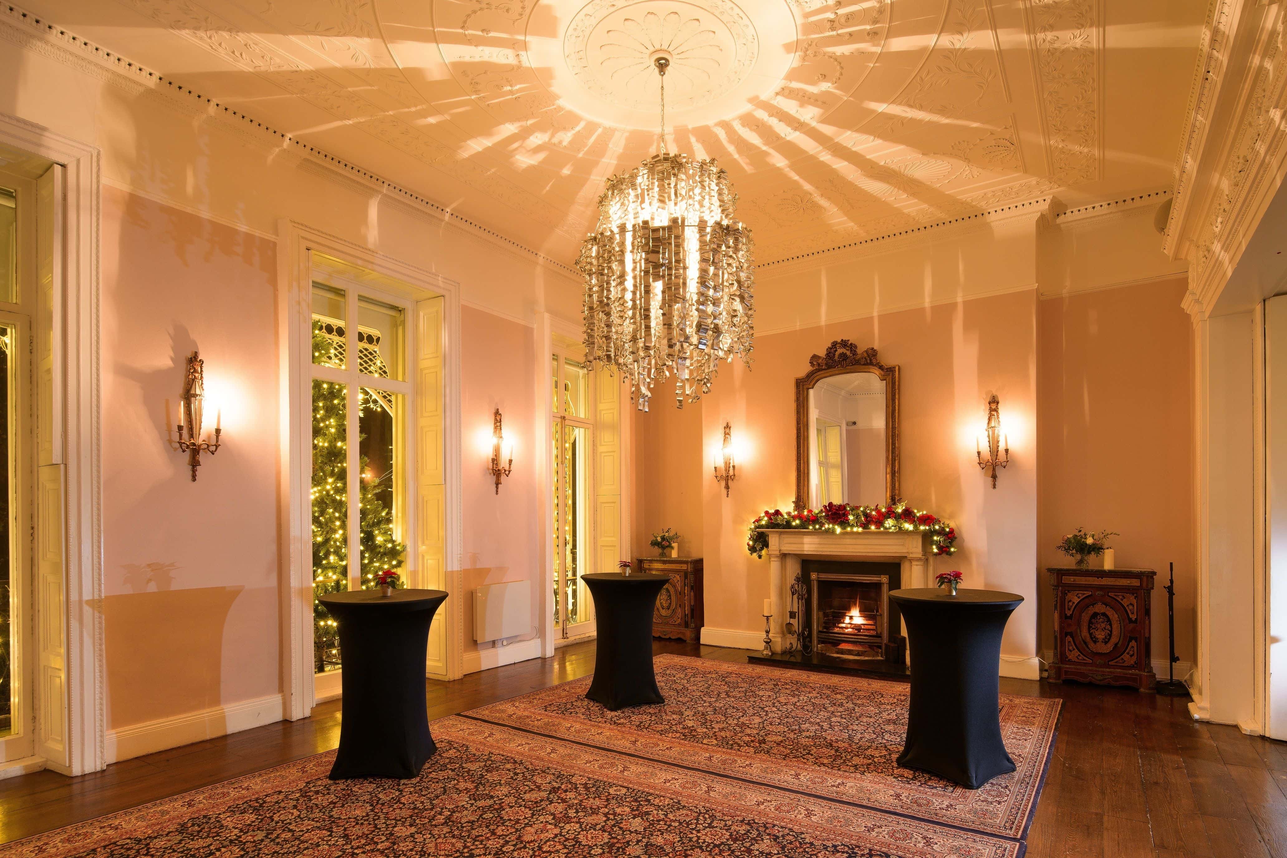 Private Dining Room & Aviator Bar 6