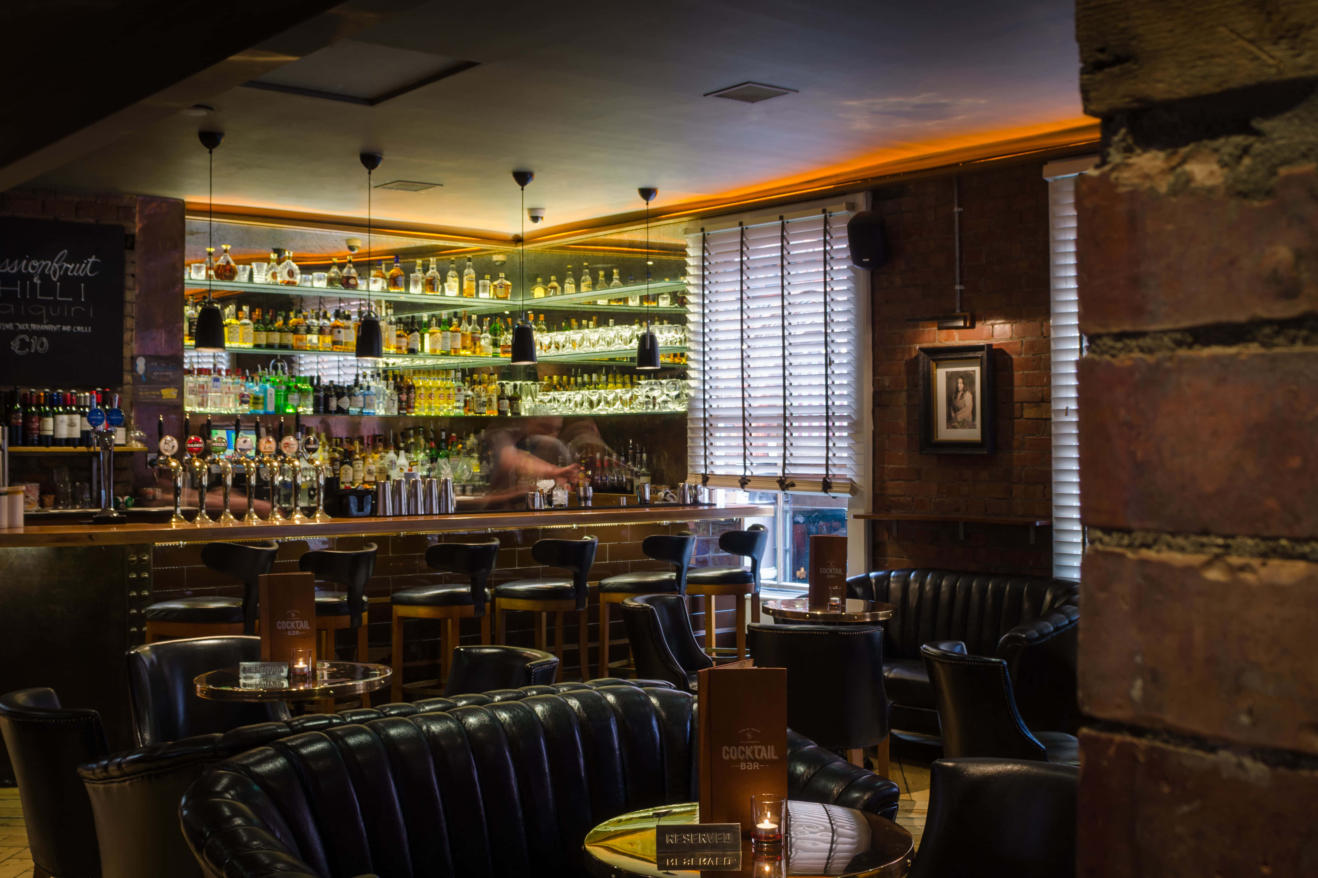 Cocktail Bar 1