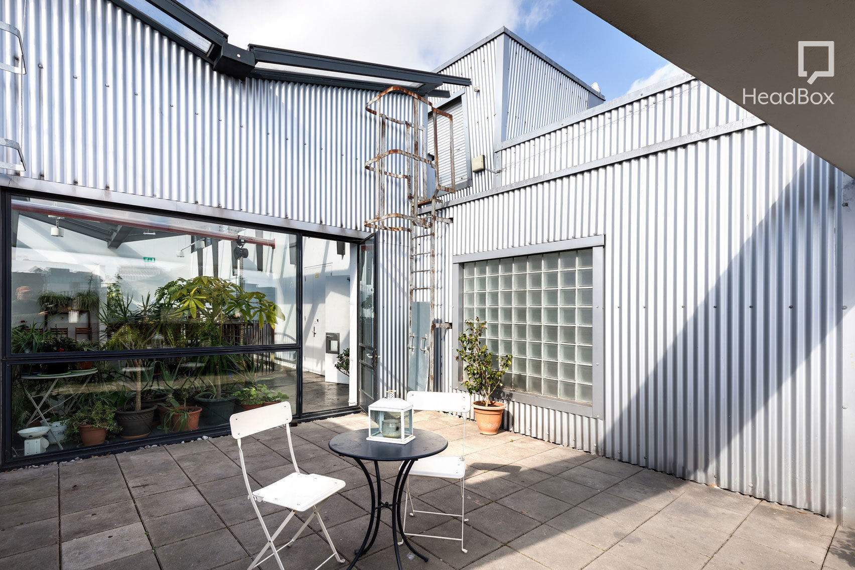 Top Floor Atrium & Balcony 2