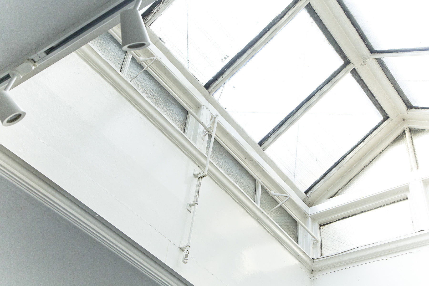 Studio Photography Hire in East London E3 3