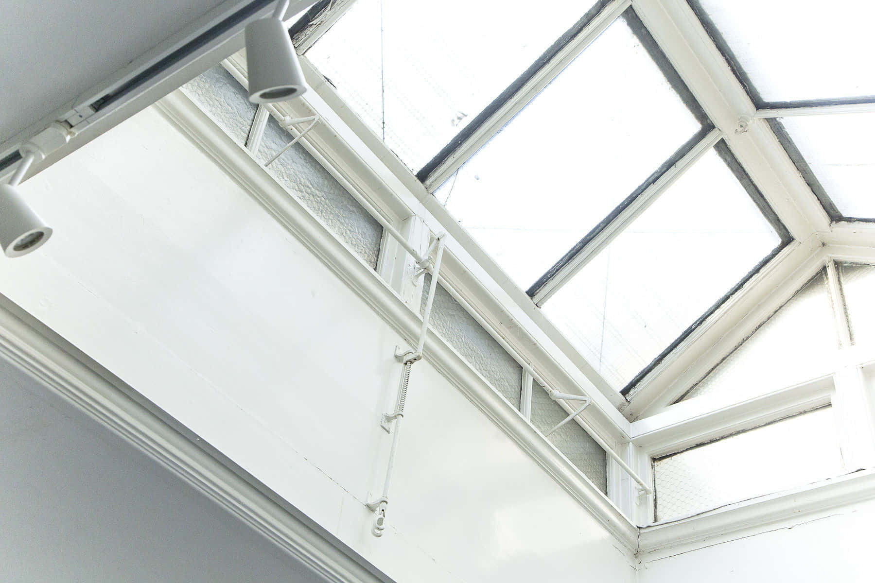 Studio Photography Hire in East London E3 3