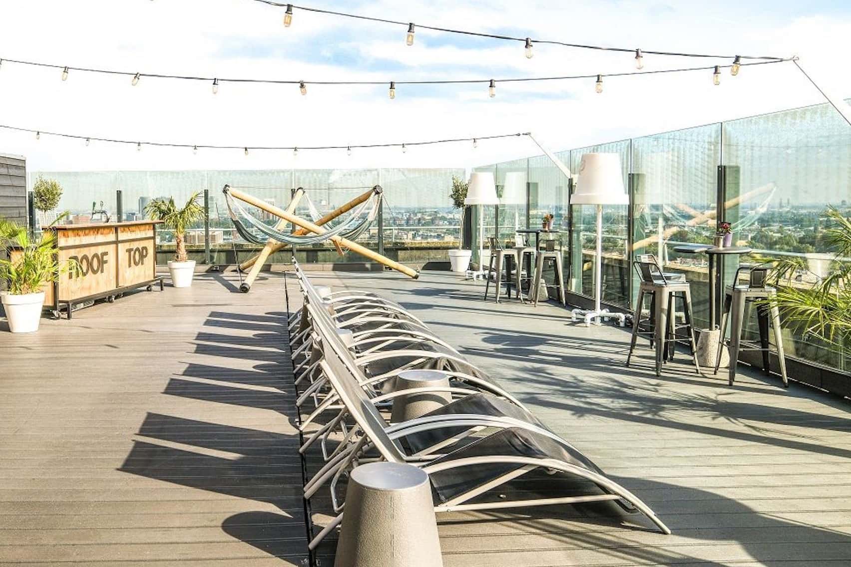 Rooftop Terrace, Group Side 4