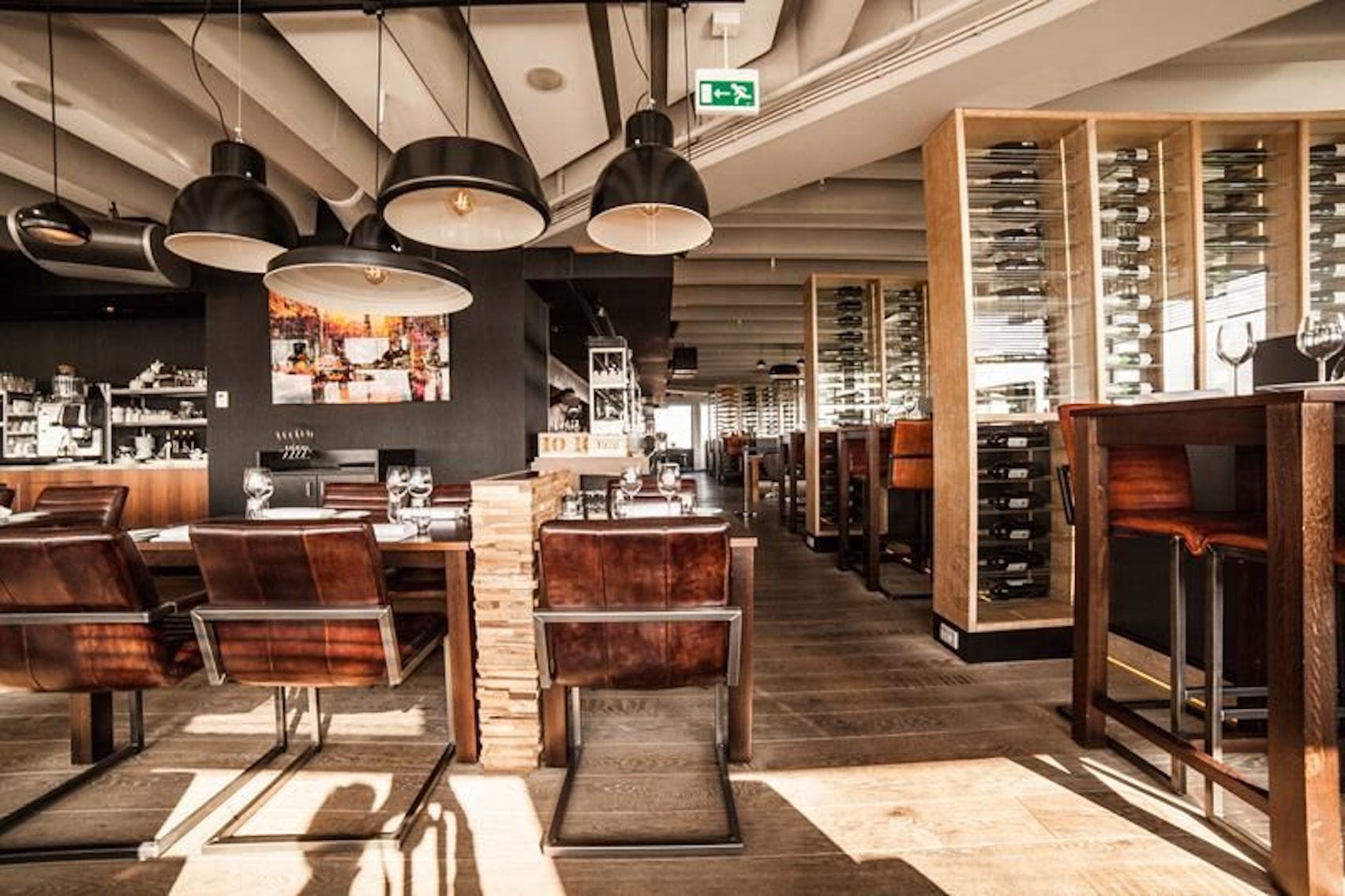 Floor 17 Bar & Restaurant 8