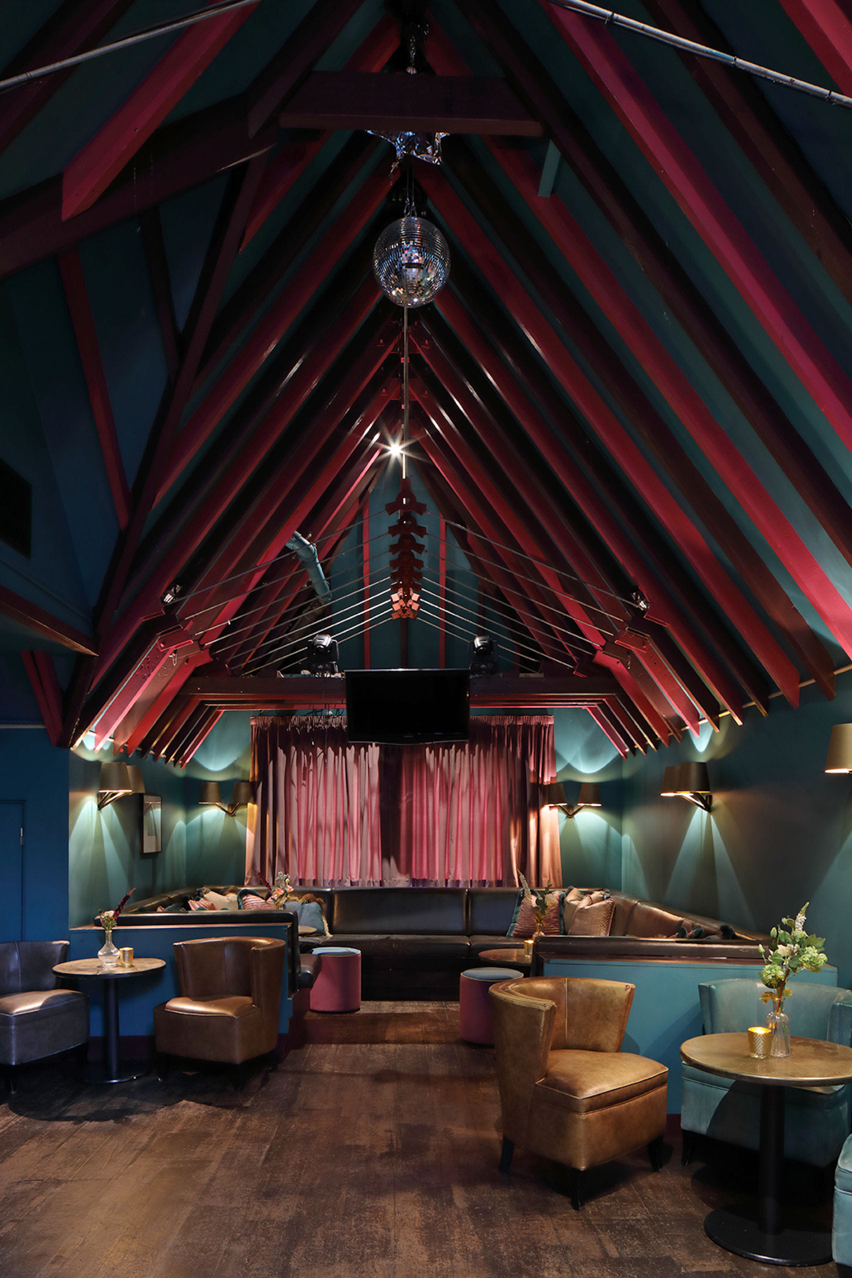 Penthouse Champagne Bar 24