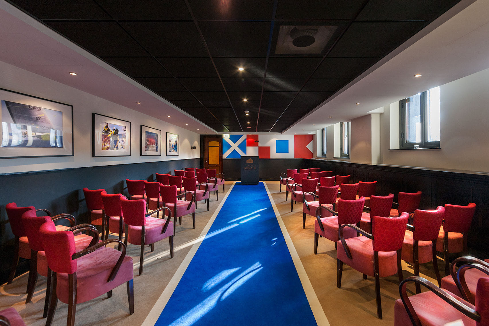 Ray's Club 8
