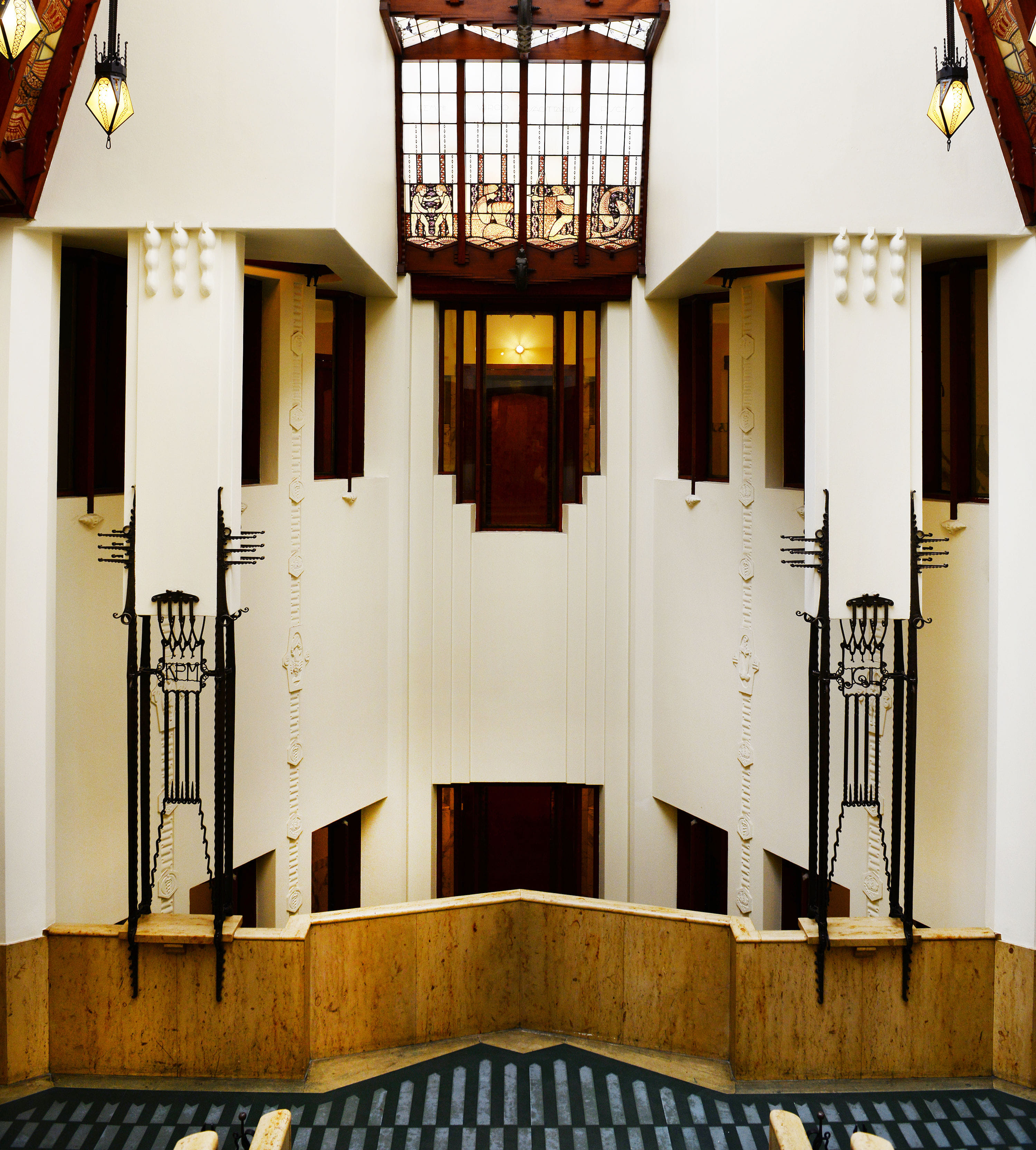 Van der Meij-hall  8