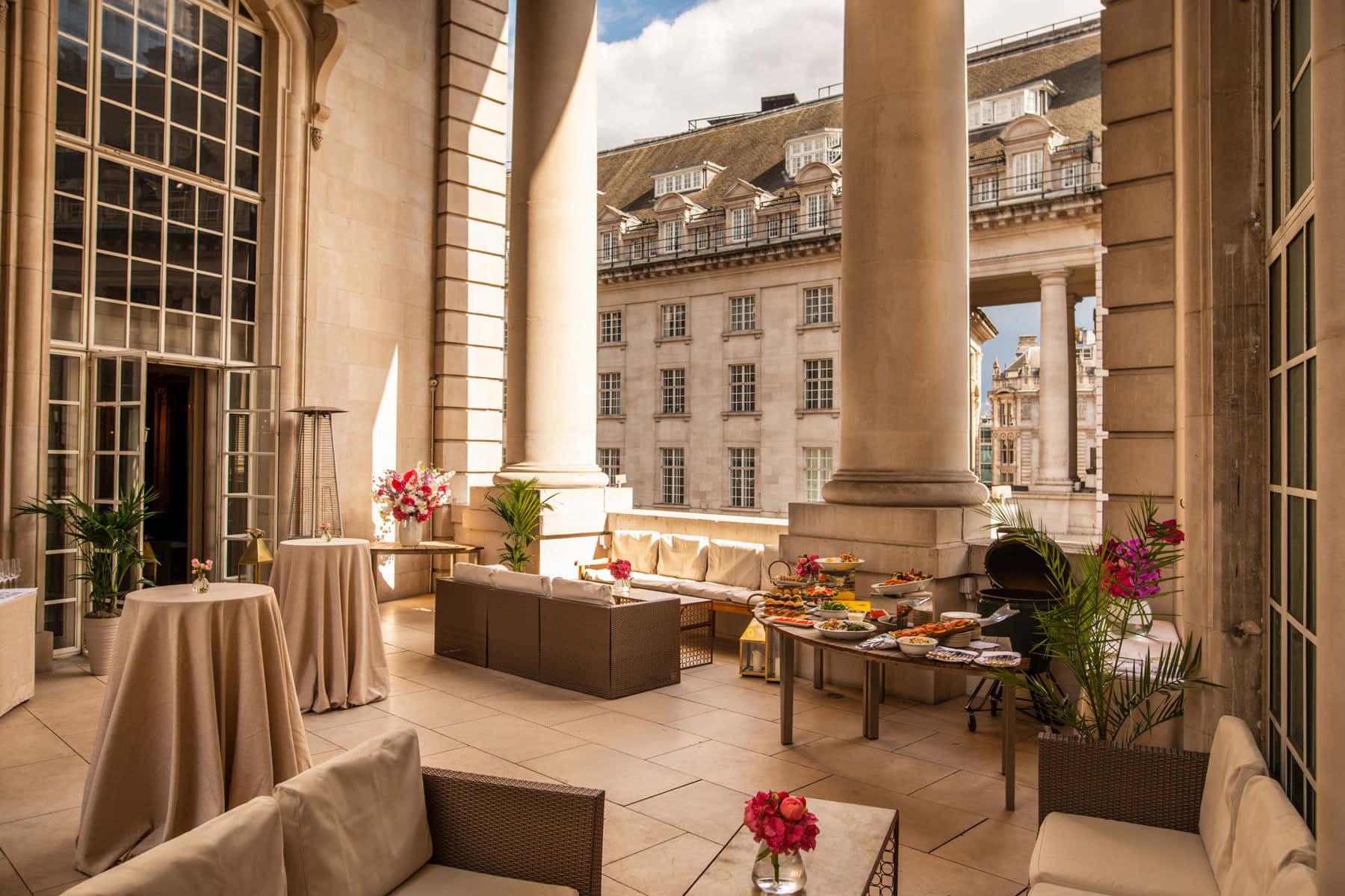 Pompadour Ballroom 6