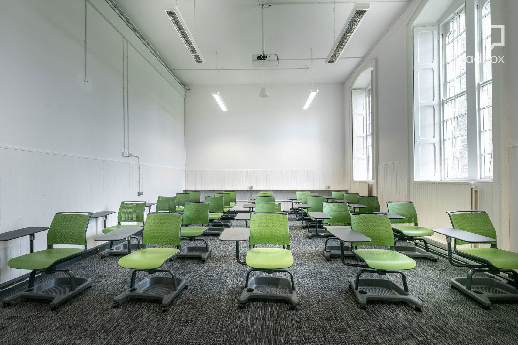 Senior House Classroom SG09 2