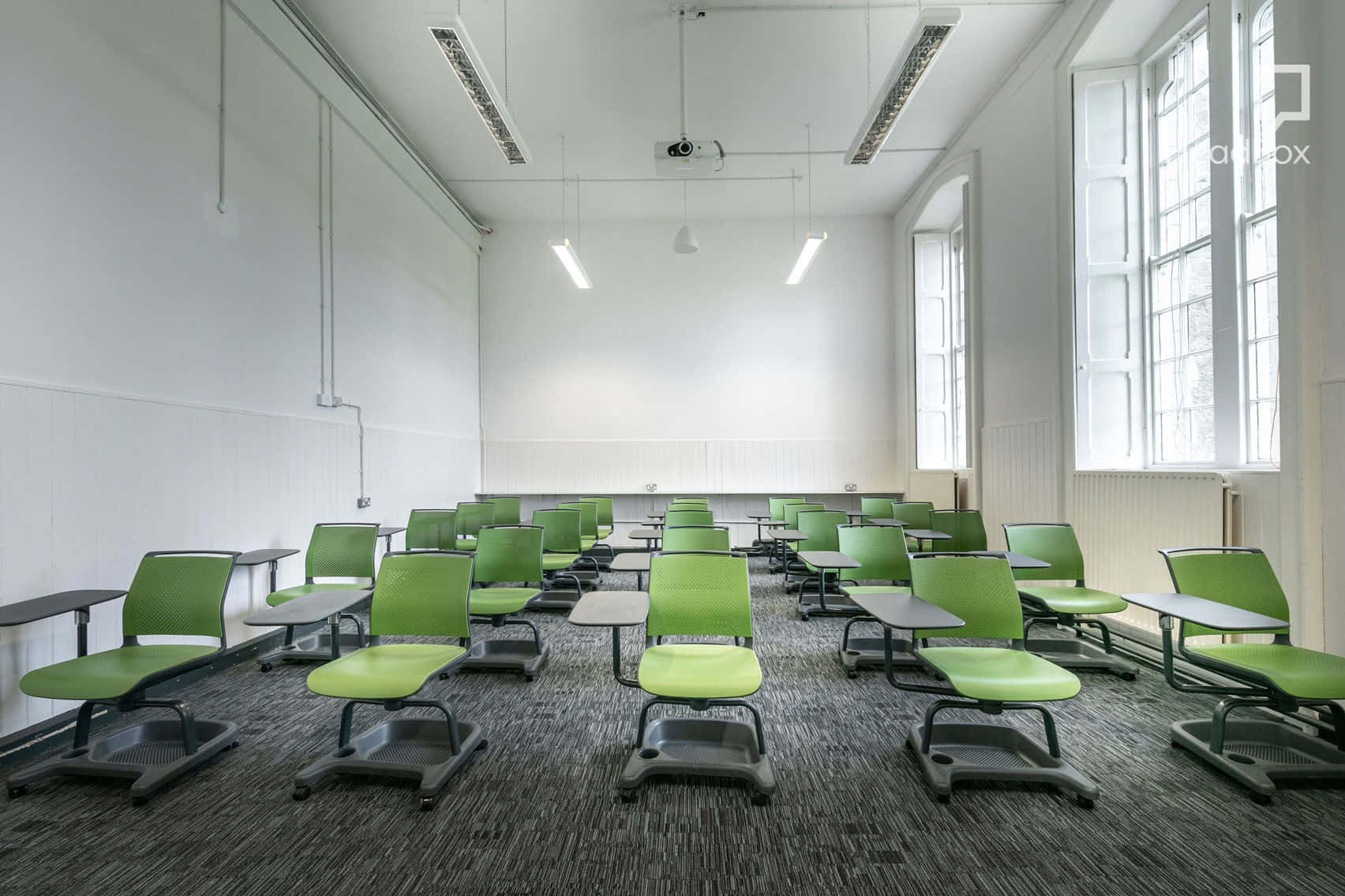 Senior House Classroom SG09 2