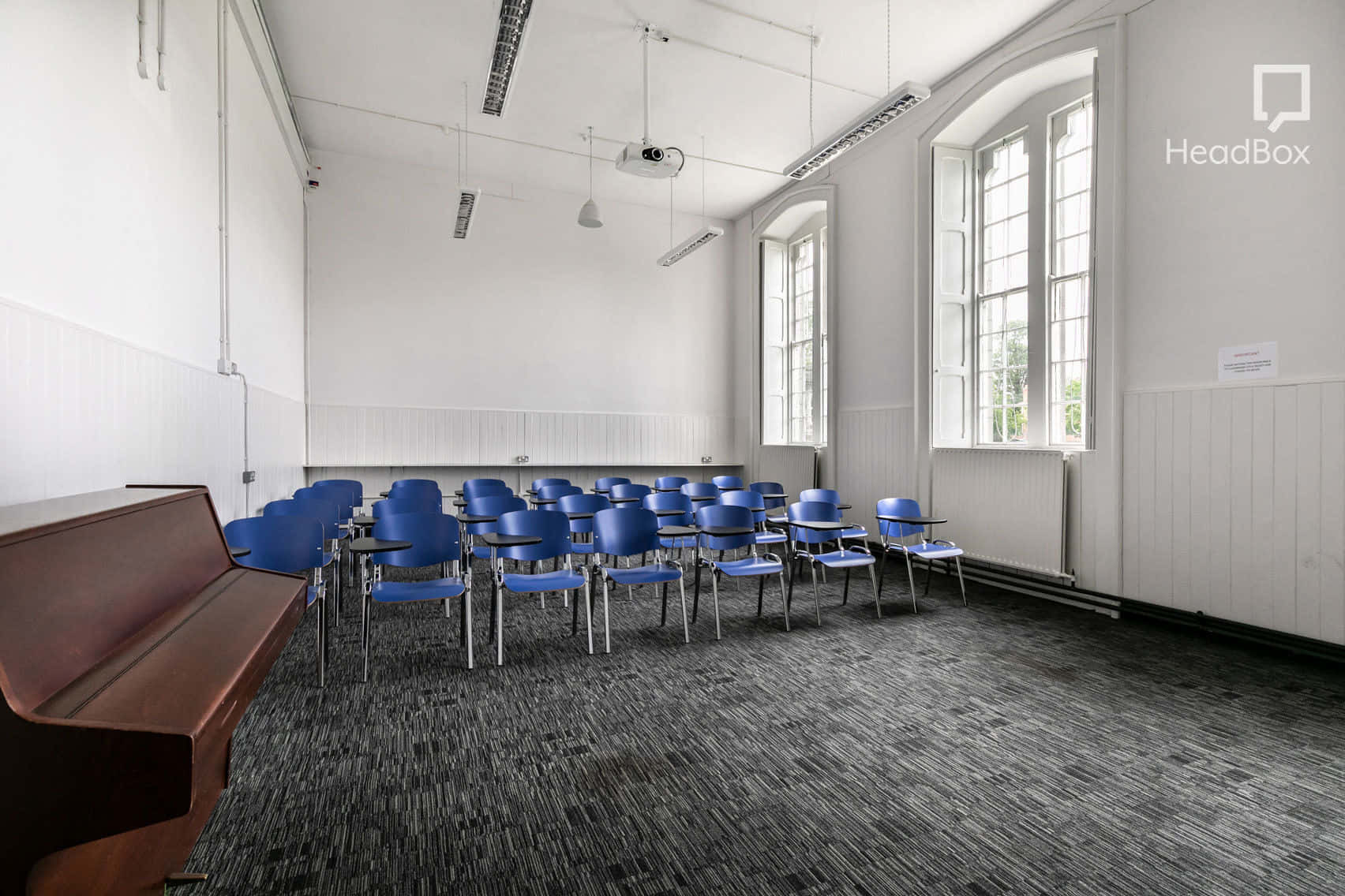 Senior House Classroom SG10 0