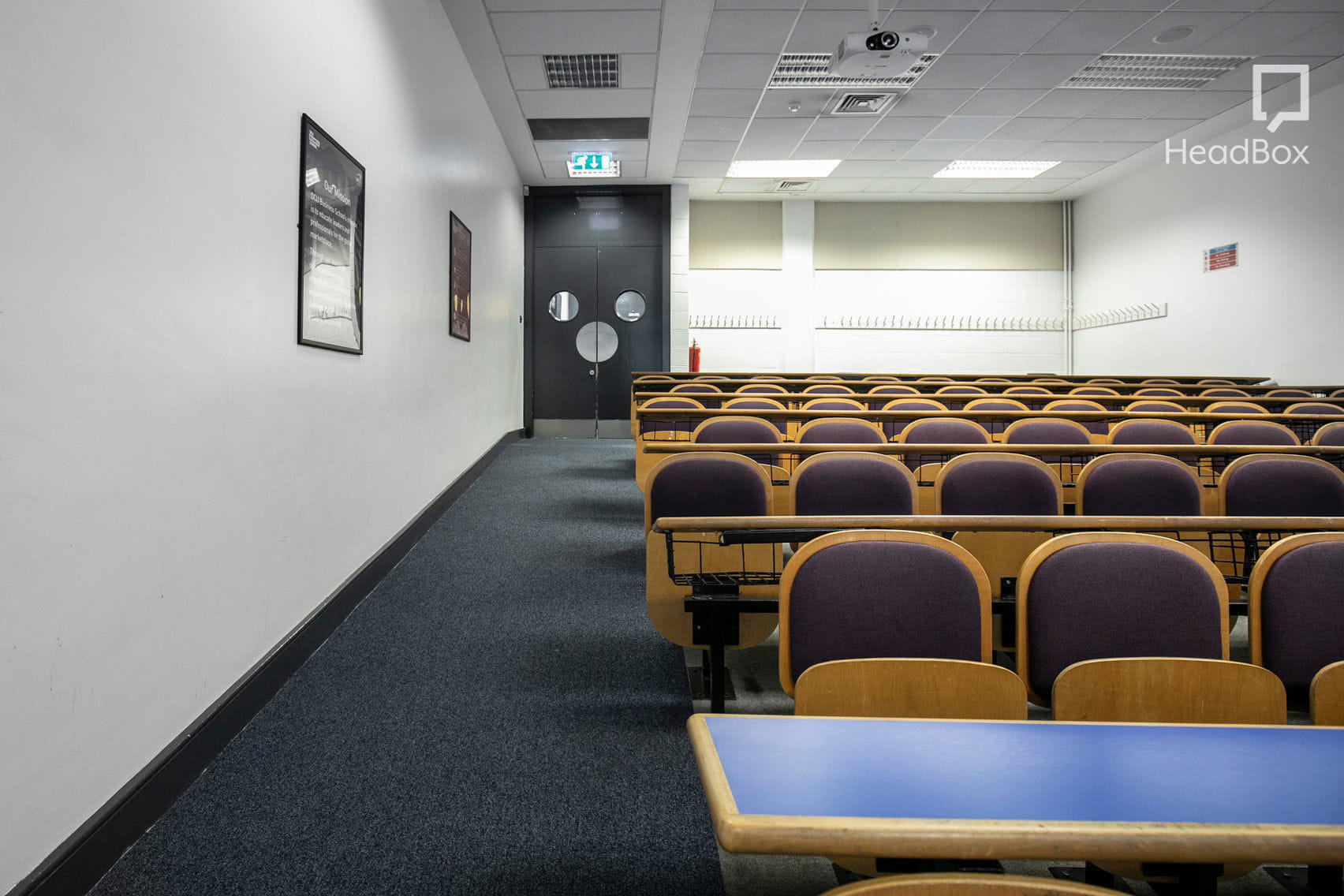 Business Building Classroom QG220 2