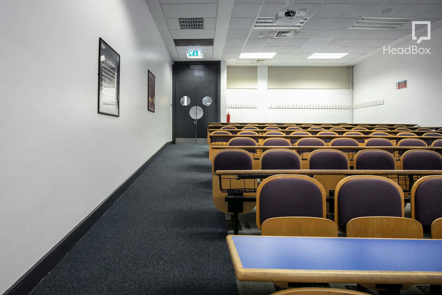 Business Building Classroom QG220 2
