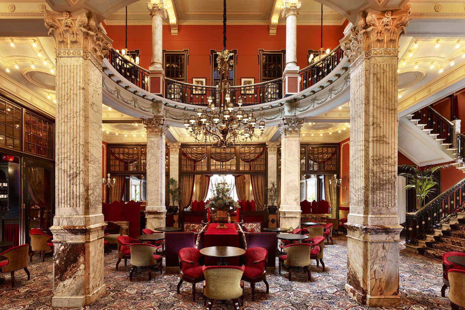 Lounge and Restaurant 1