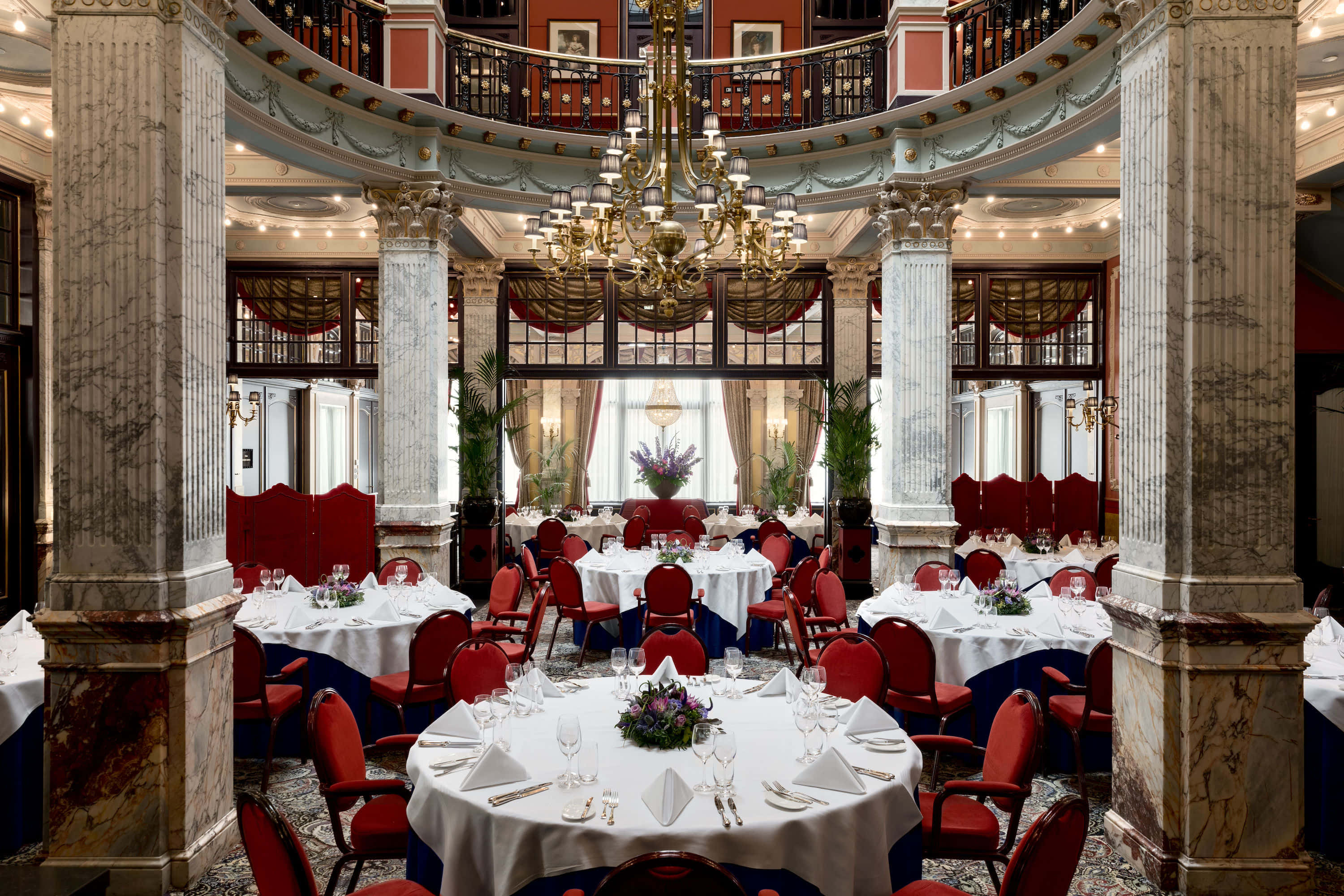 Lounge and Restaurant 3D tour