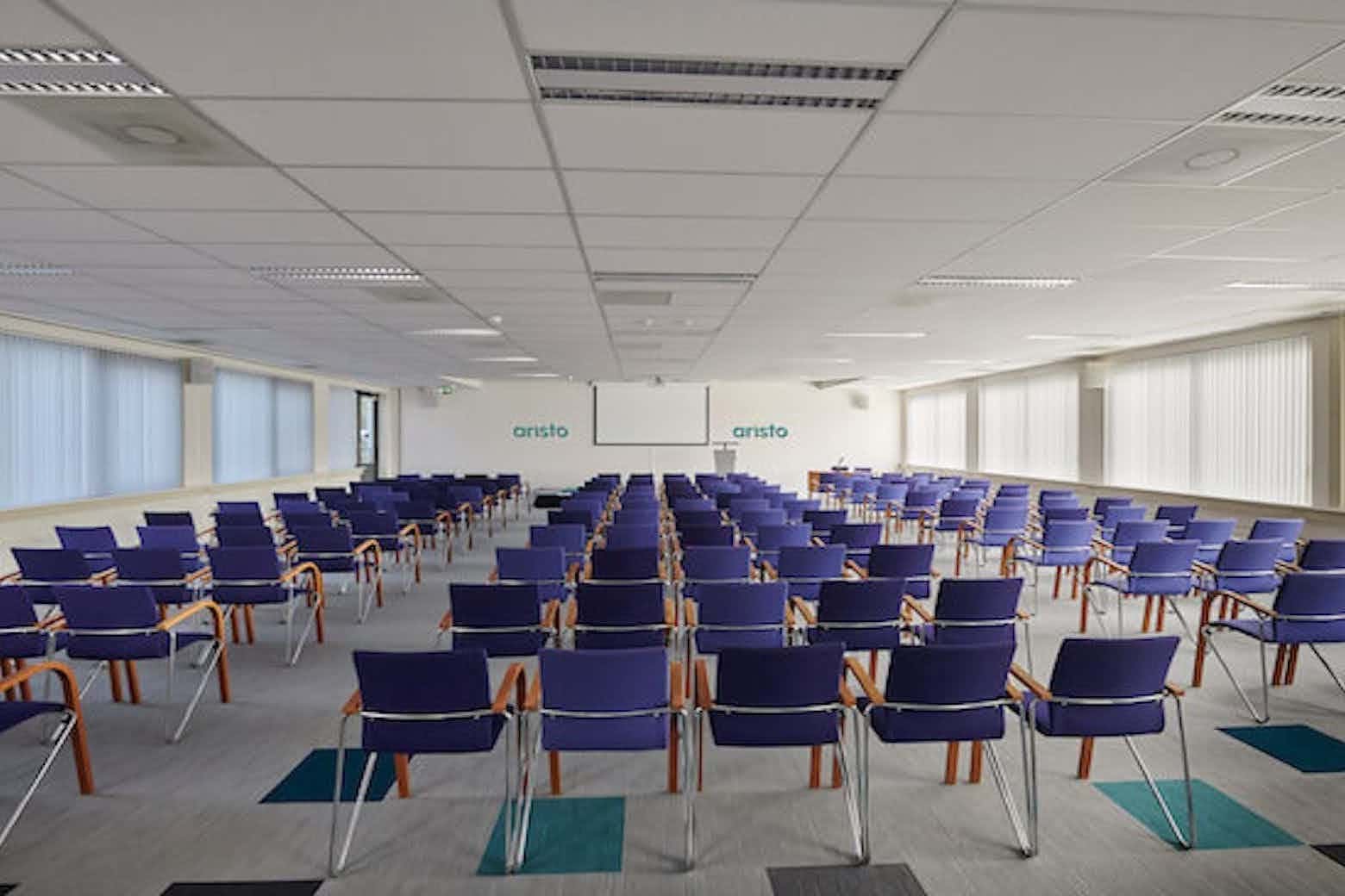 Large Room 3 0