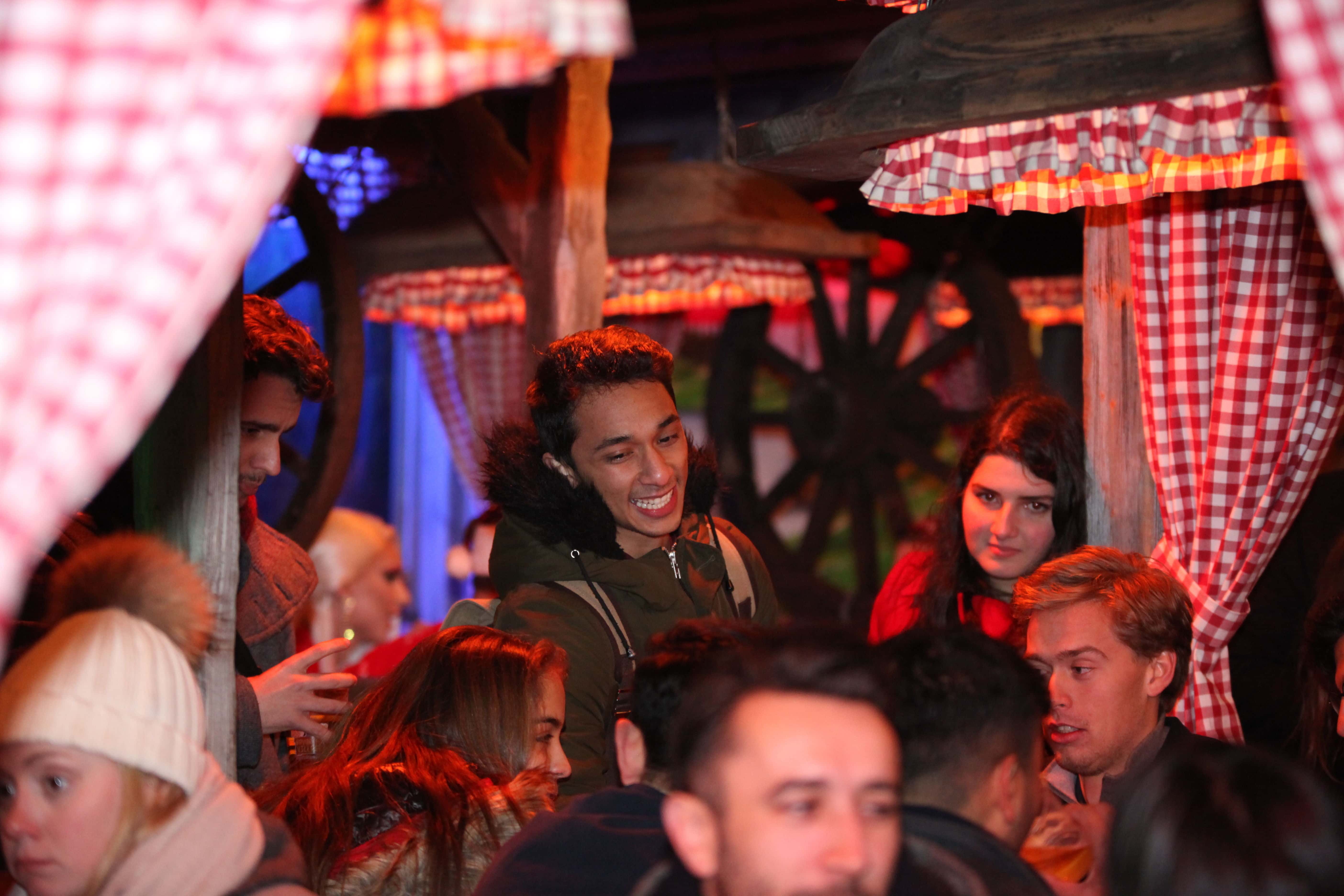 Café Bavaria - Unten (Downstairs) 6