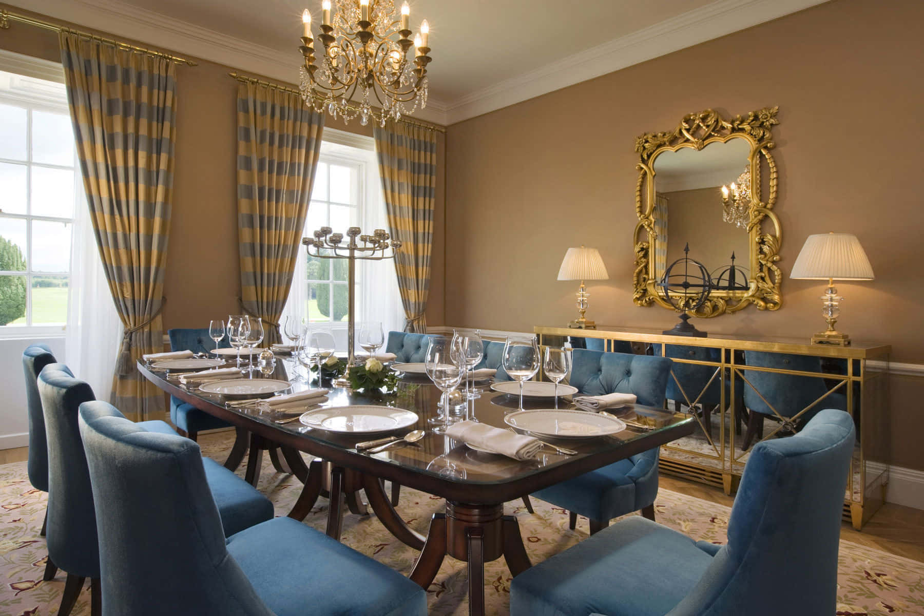 The Presidential Suite Dining Room 3