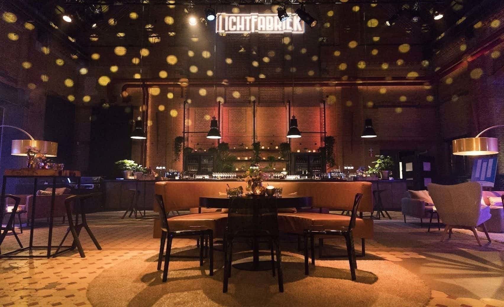 Turbinehal, Oliehuis & Accukamer 3