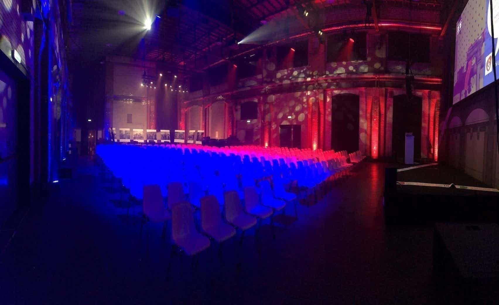 Turbinehal, Oliehuis & Accukamer 10