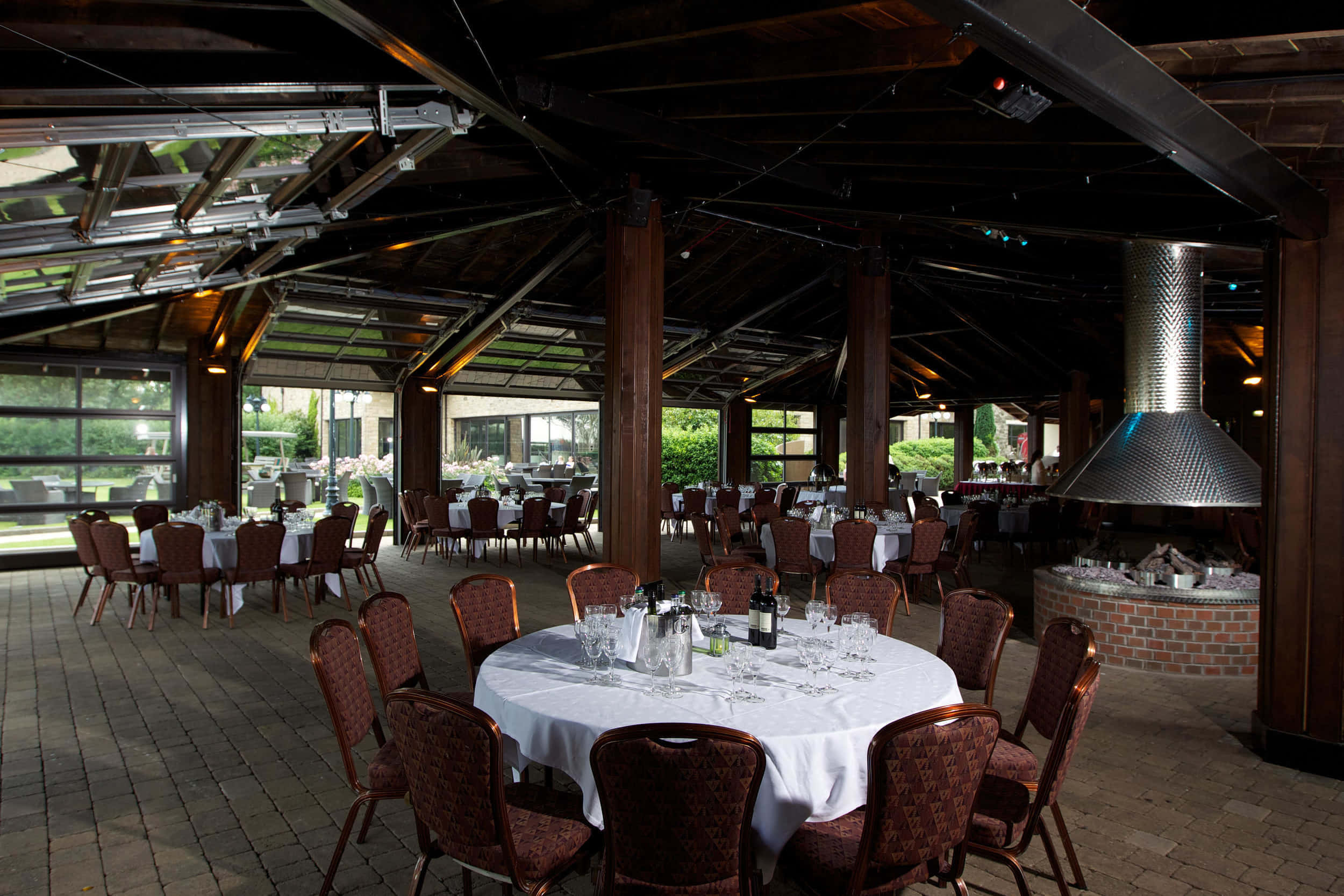 Rooftop Garden and Barbecue Terrace 2