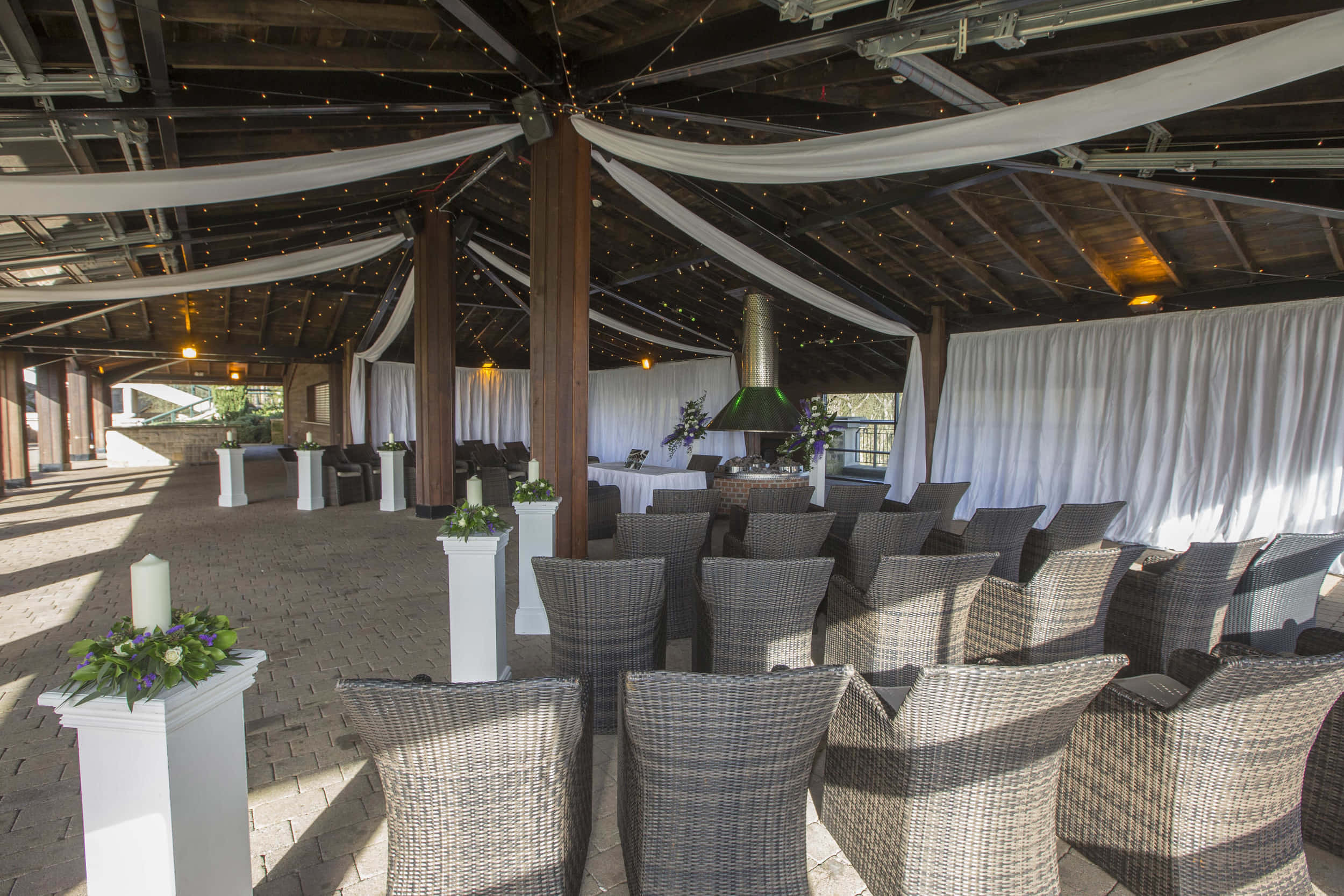 Rooftop Garden and Barbecue Terrace 4