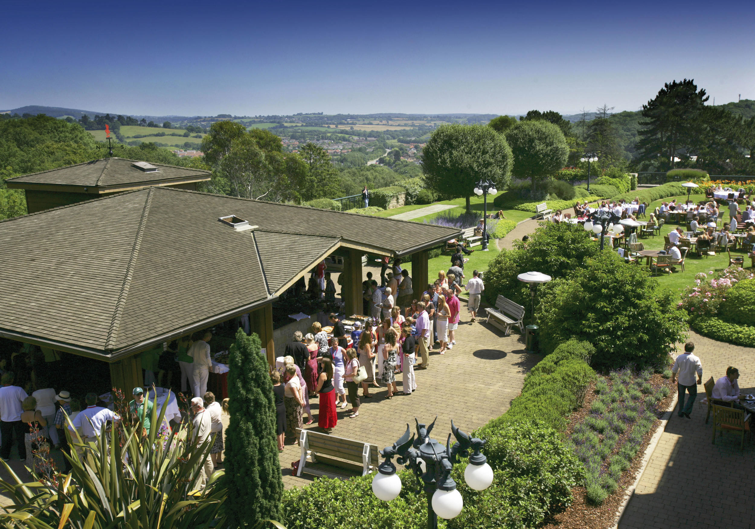Rooftop Garden and Barbecue Terrace 5