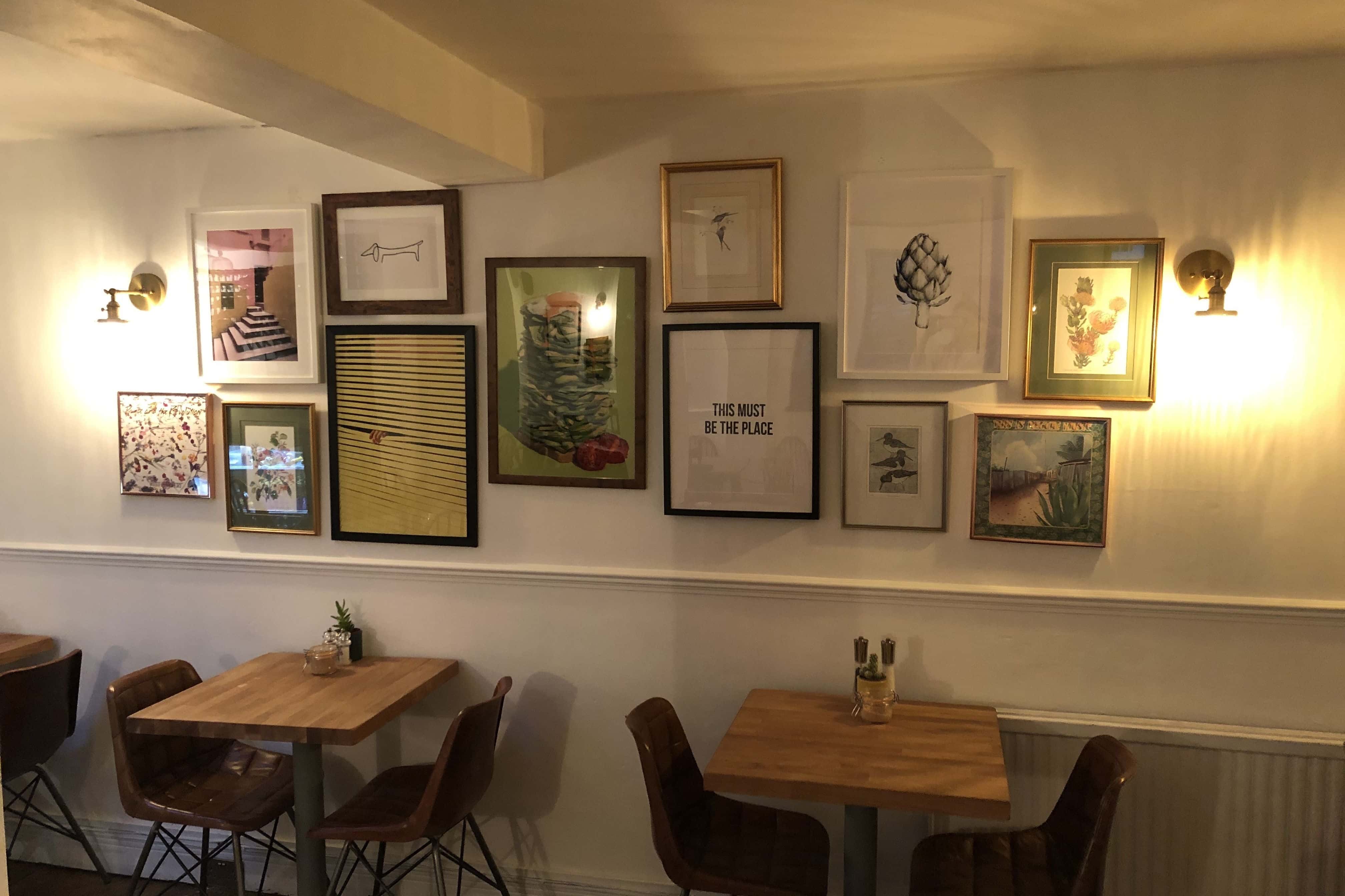 Dining Room and Bar 4