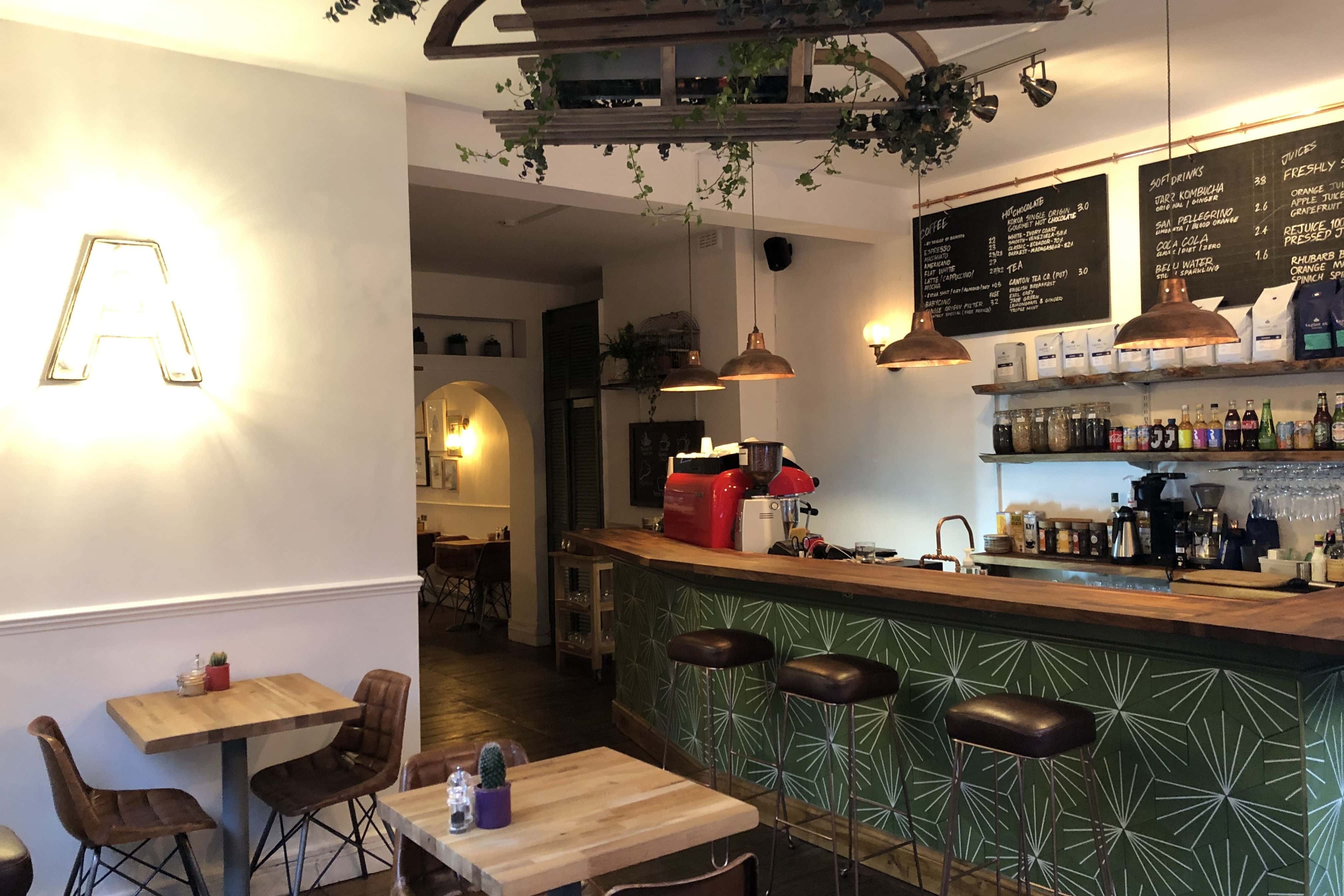 Dining Room and Bar 7