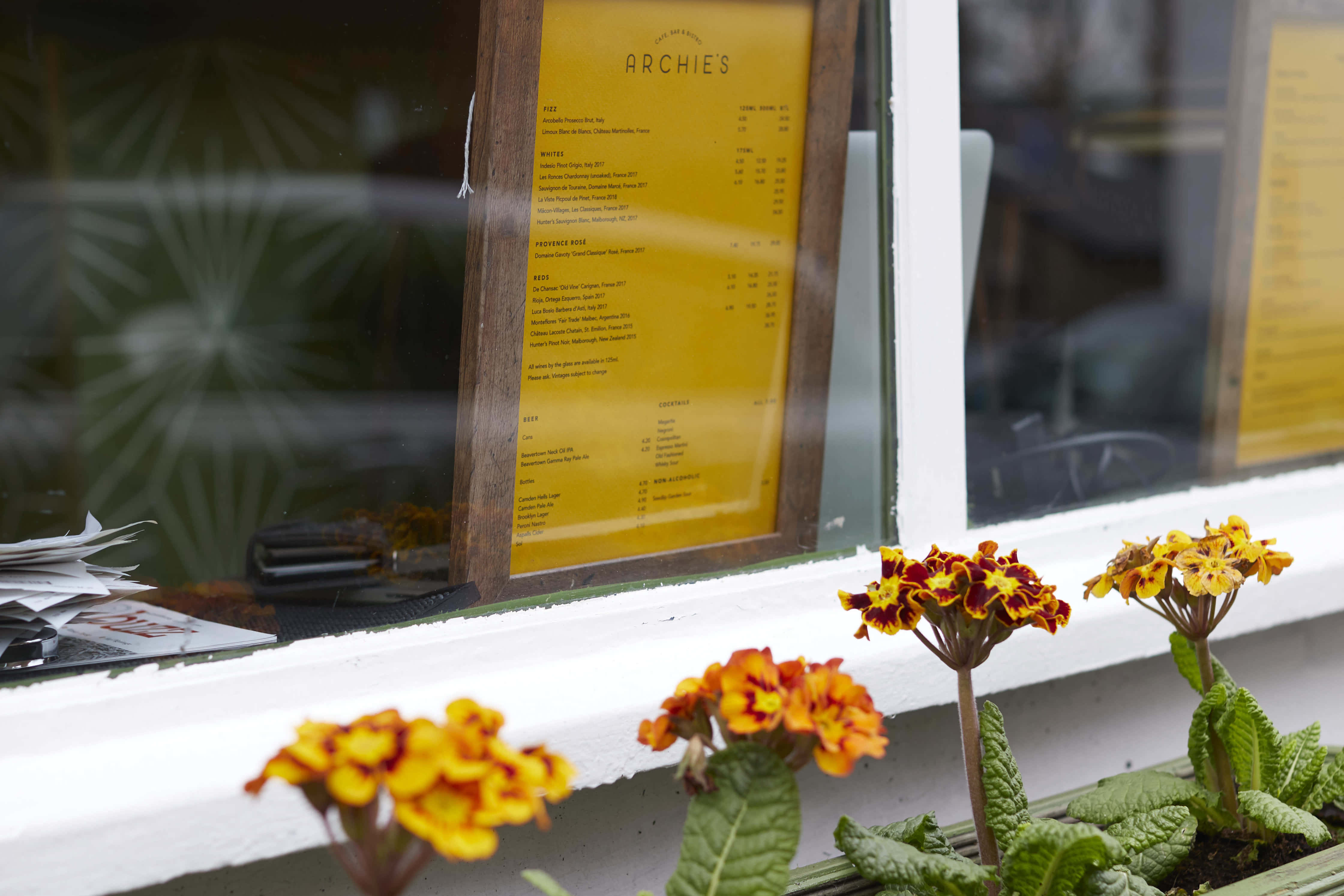 Dining Room and Bar 15