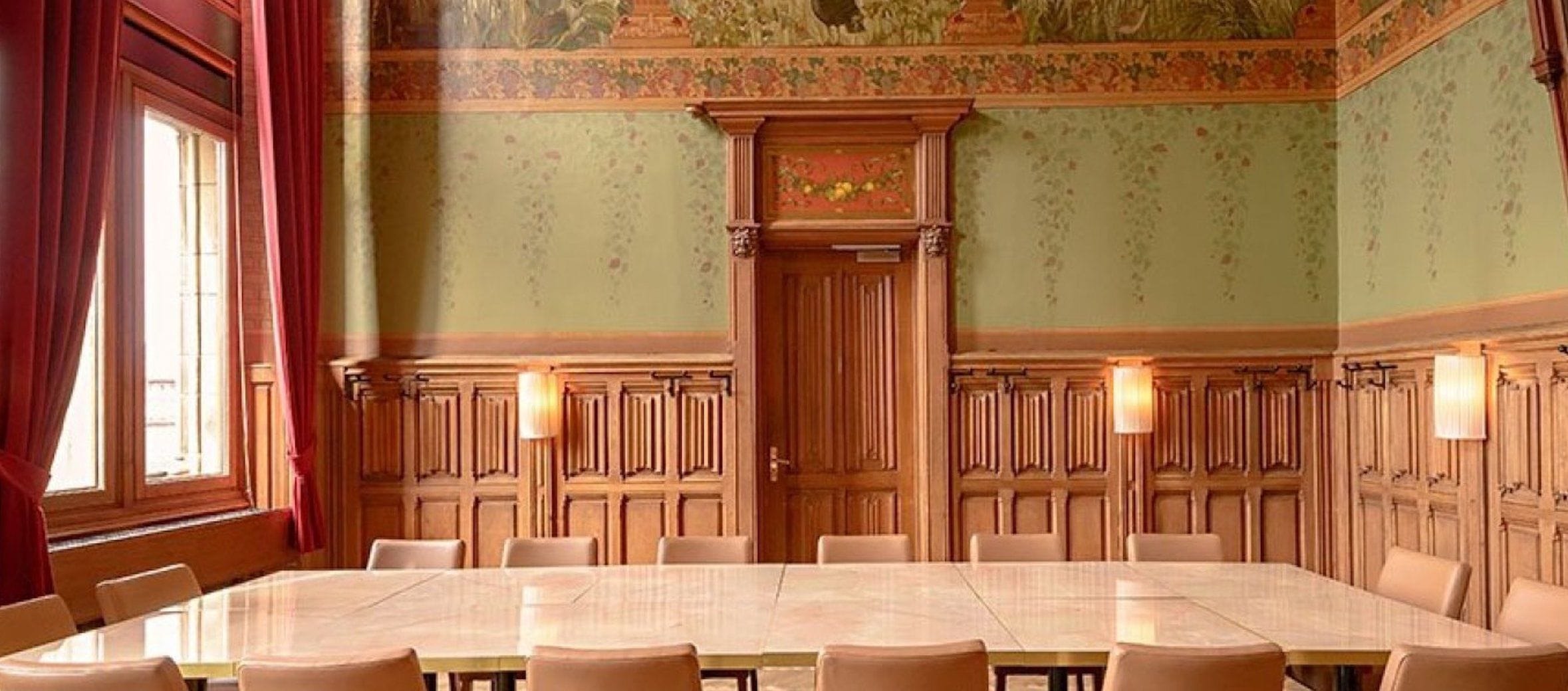 The Four Seasons Room 3