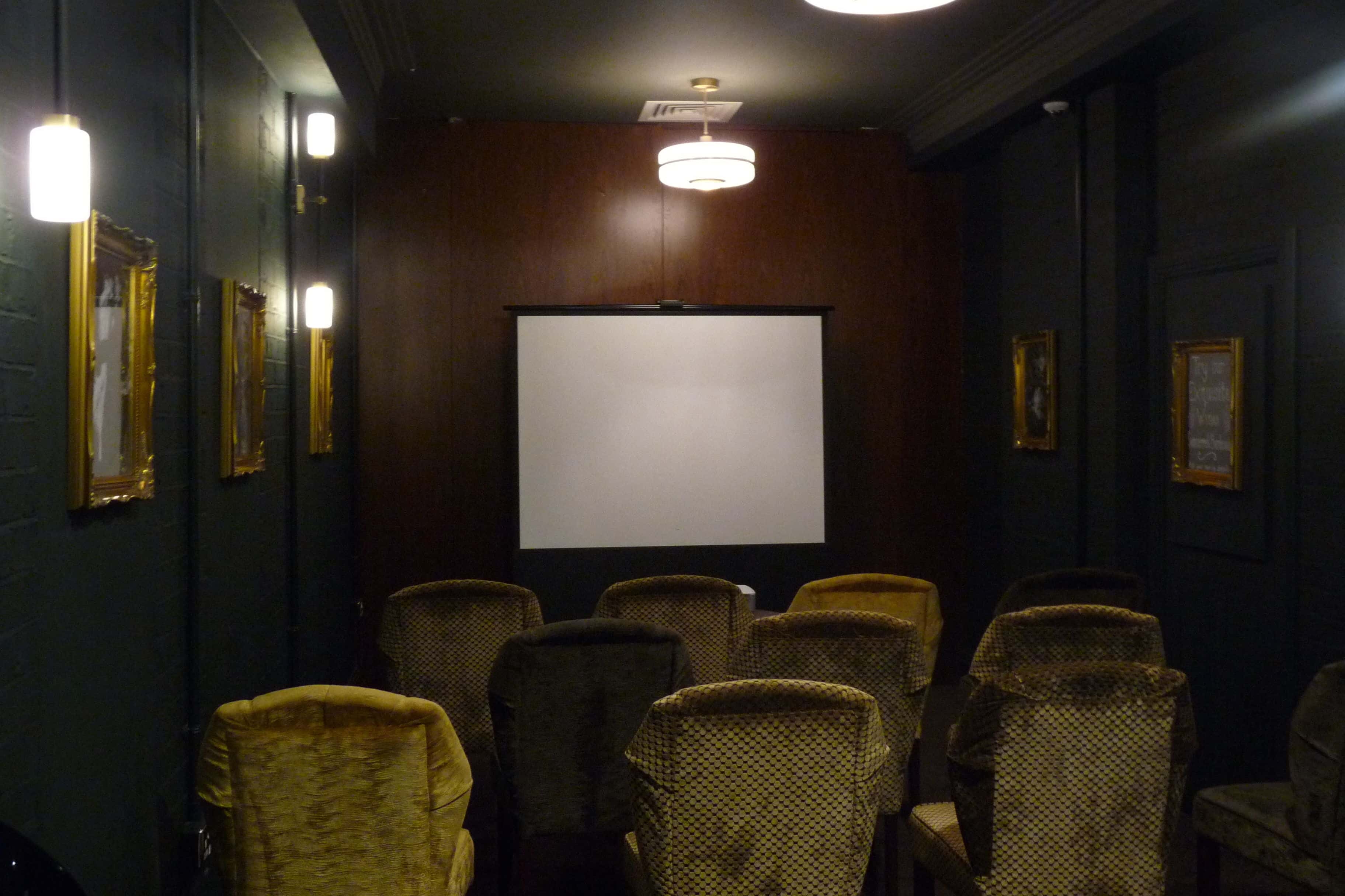 Ambassador Lounge Exclusive 6