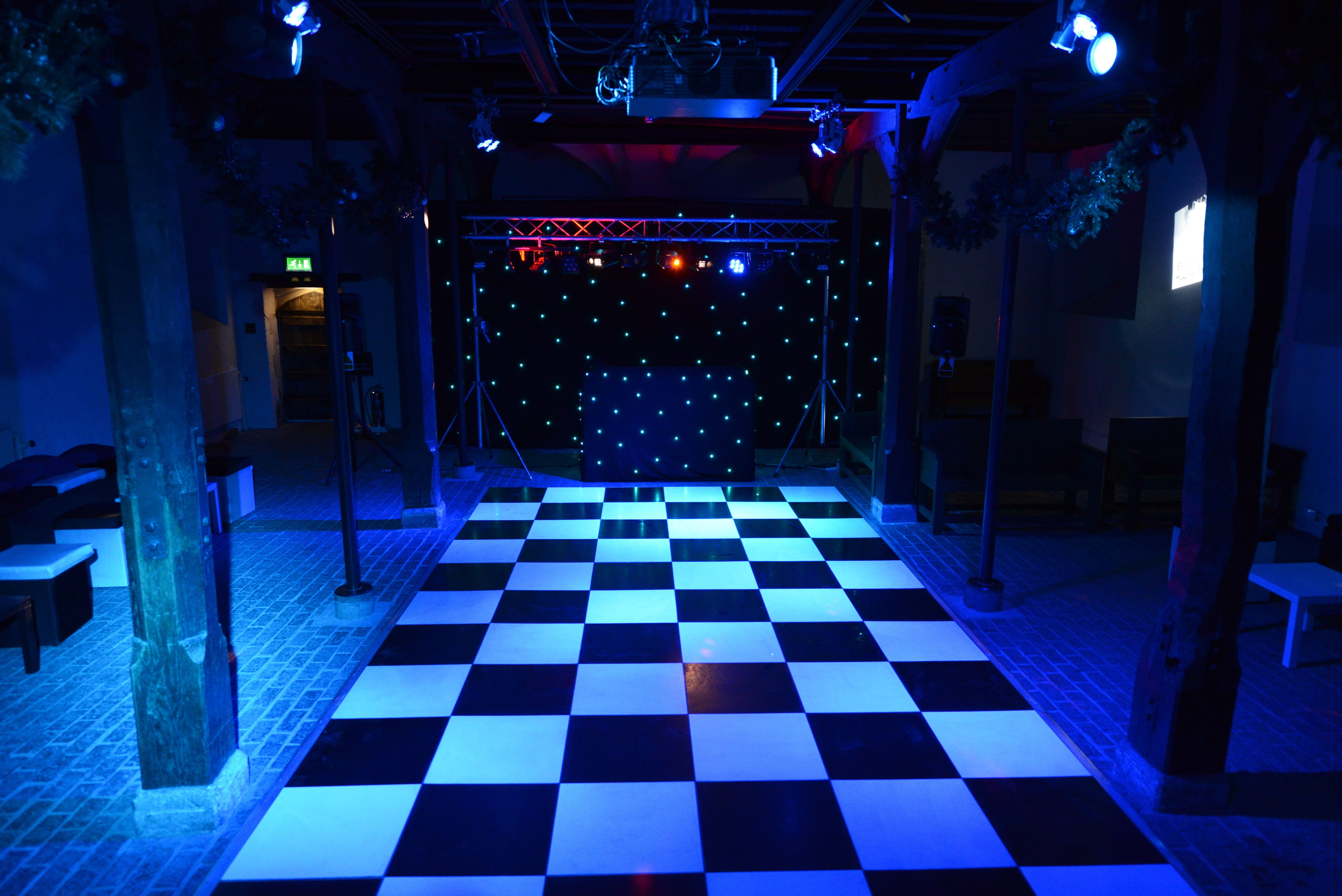 Hampton Court Palace 16