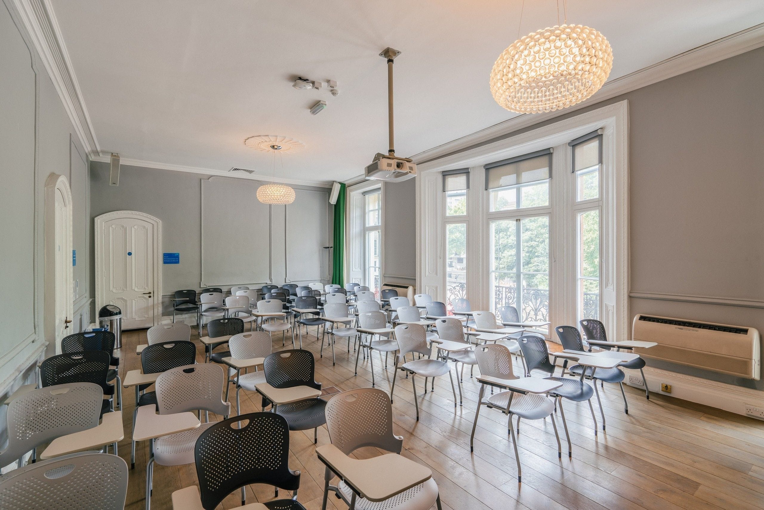 Notting Hill (The Auditorium) 1