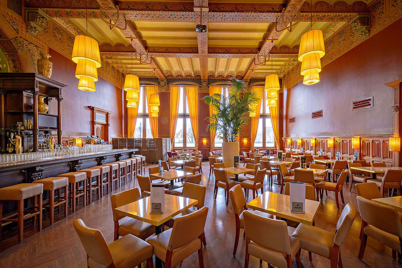 The First Class Waiting Room 3