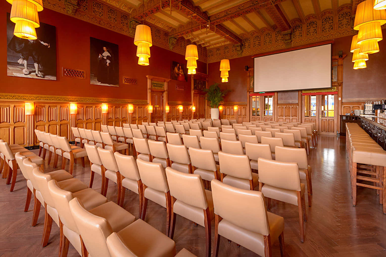 The First Class Waiting Room 4