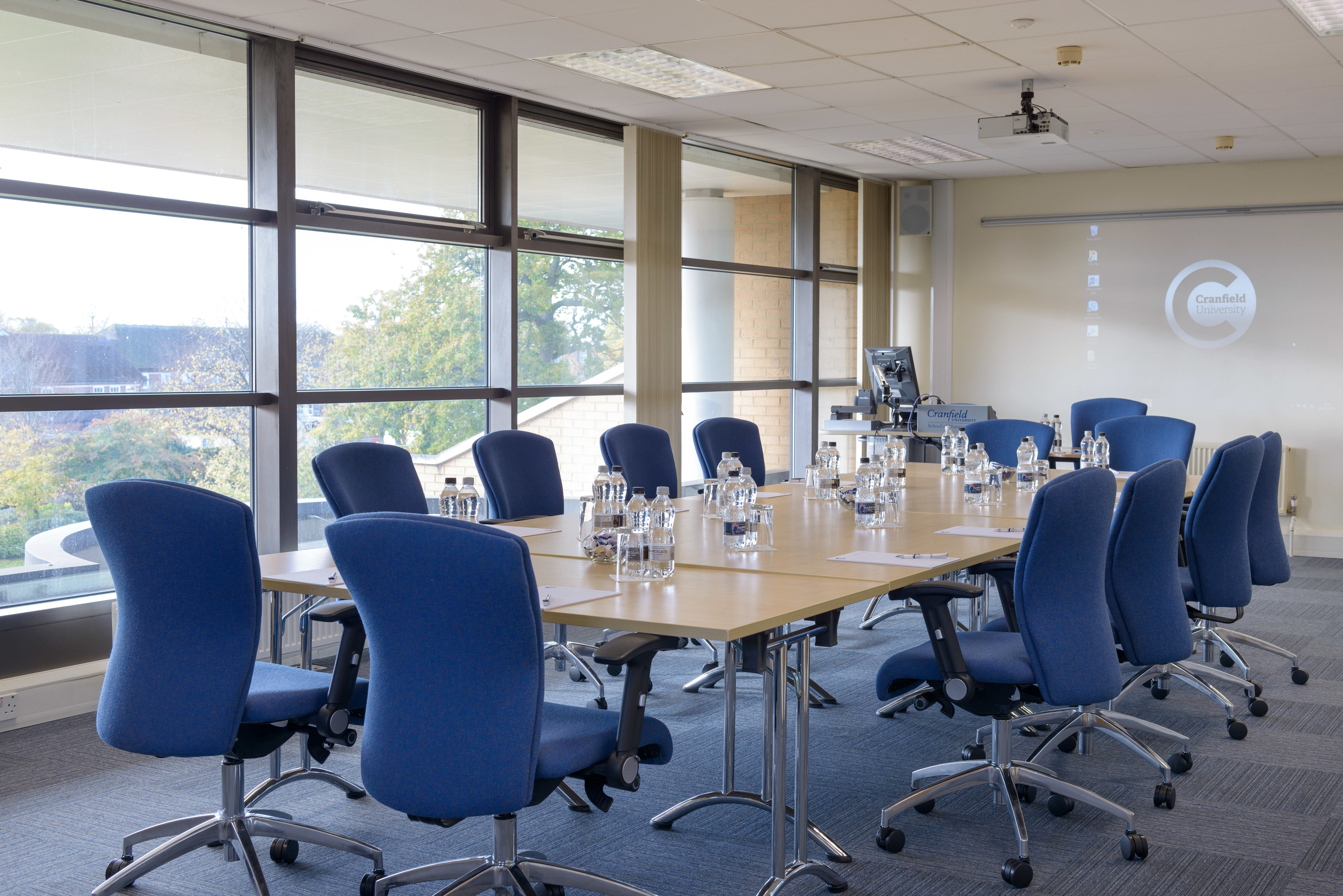 Cranfield Management Development Centre  6