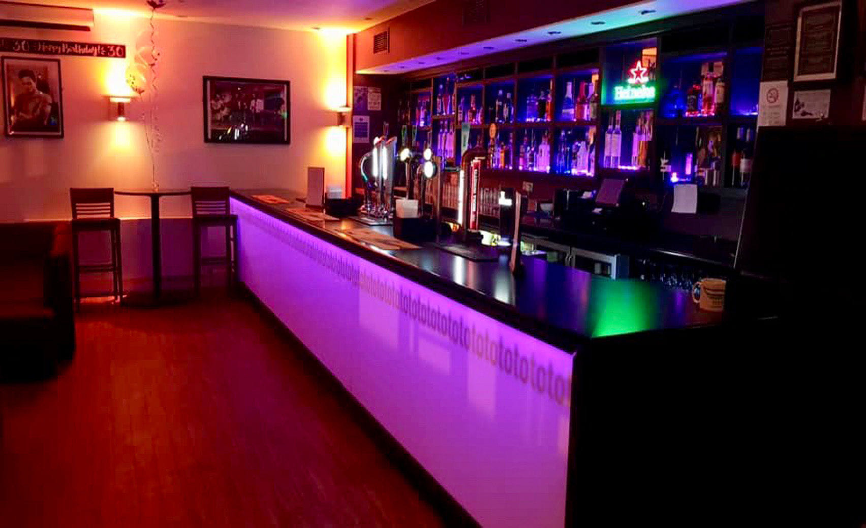 Private Lounge Bar & Gated Roof Terrace 4