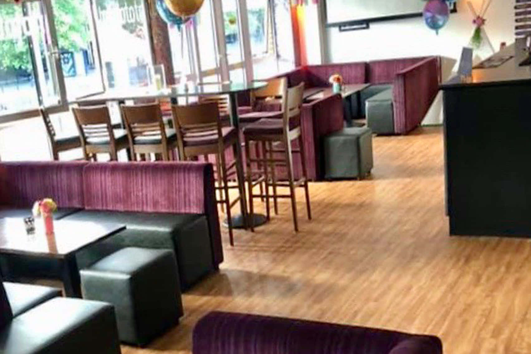 Private Lounge Bar & Gated Roof Terrace 9