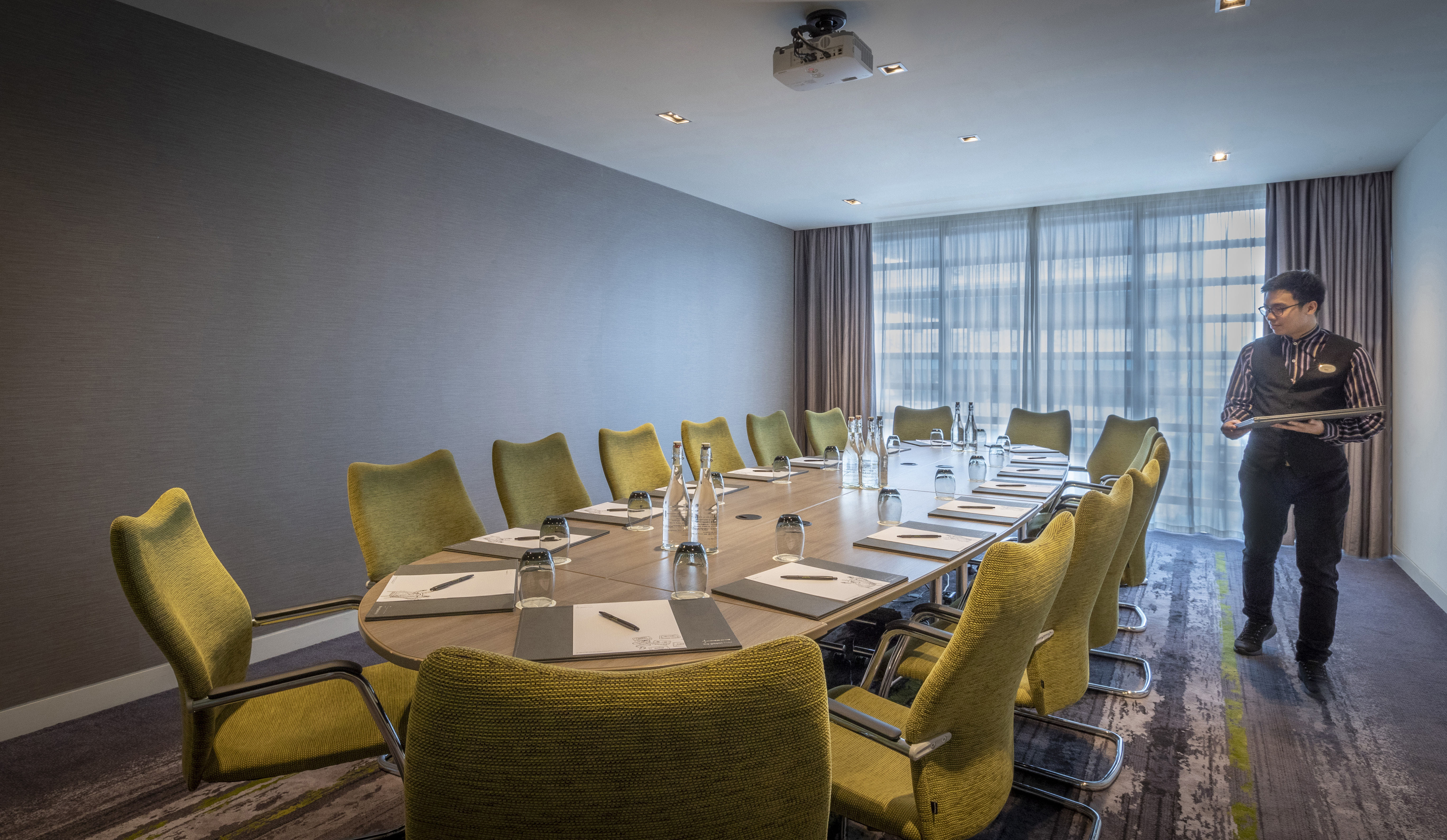 Rickenbacker Suite 1