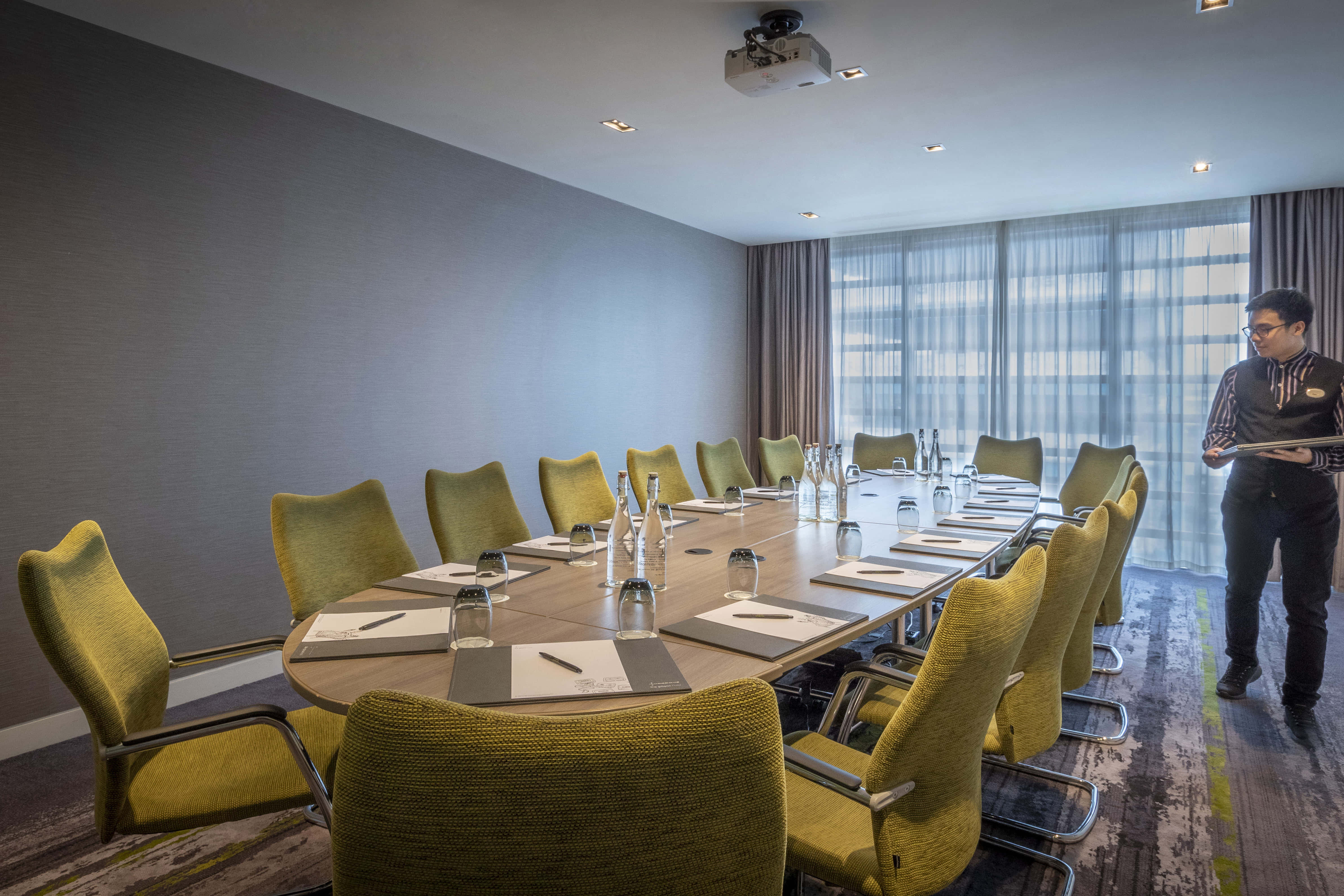 Rickenbacker Suite 1